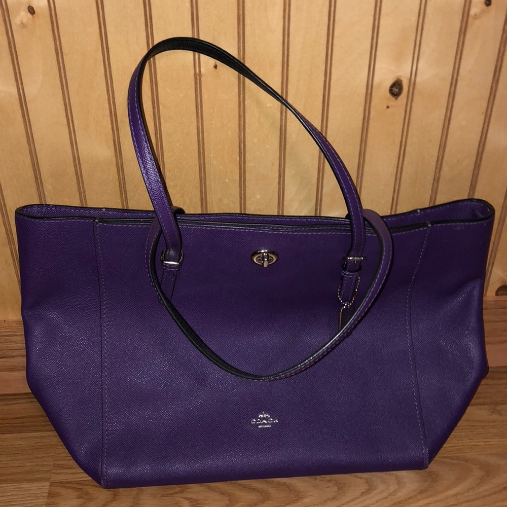 Coach purple tote bag vgc